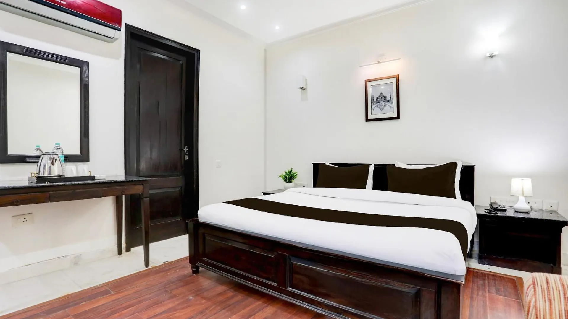 Hotel O Taj Wonder Inn Agra