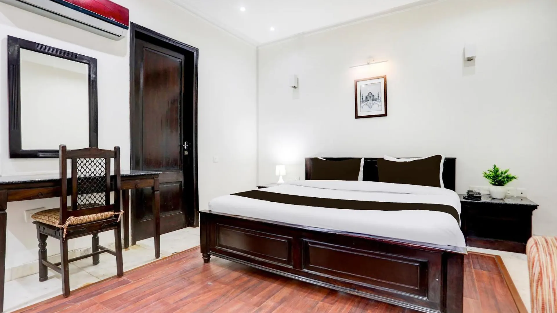 Hotel O Taj Wonder Inn Agra